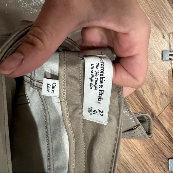 NWT Abercrombie & Fitch Curve Love Patent Leather 90’s Straight Pants - Picture 8 of 8